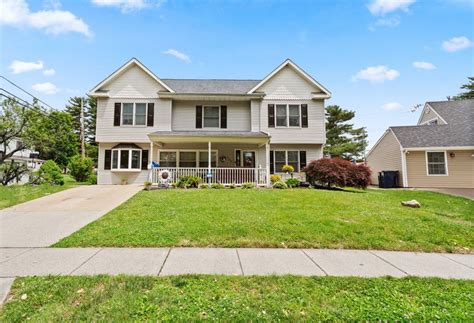 houses for sale levittown pa